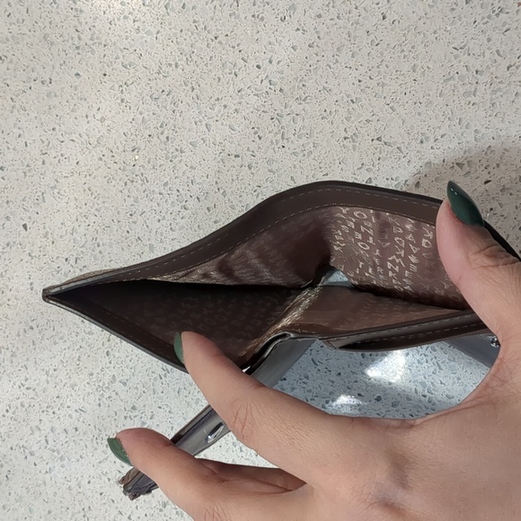 Kate Spade wallet - Picture 4 of 6